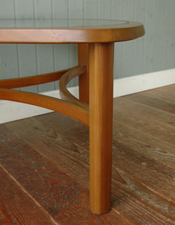 どんなお部屋にもナチュラルに馴染むG-PLANのアンティークコーヒーテーブル