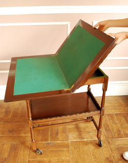 マホガニー材でできたイギリスのアンティーク家具ゲームテーブル(j