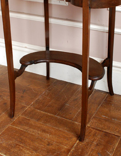 j-1063-f オケージョナルテーブルの下の台