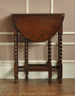 j-1122-f アンティークゲートレッグテーブルの横