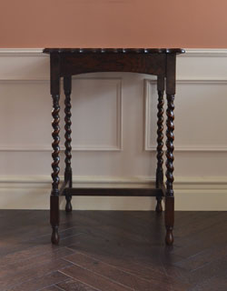 j-1125-f アンティーク　オケージョナルテーブル　正面