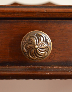 j-1140-f アンティークナイトテーブルの取っ手