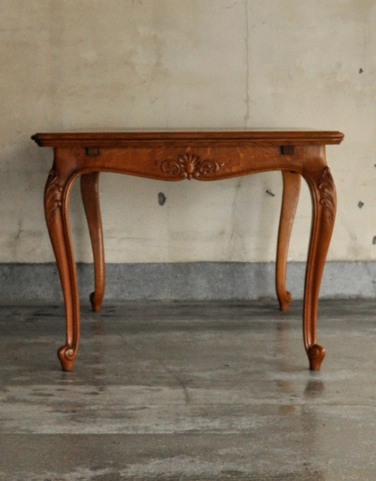 j-1187-f アンティークのダイニングテーブル