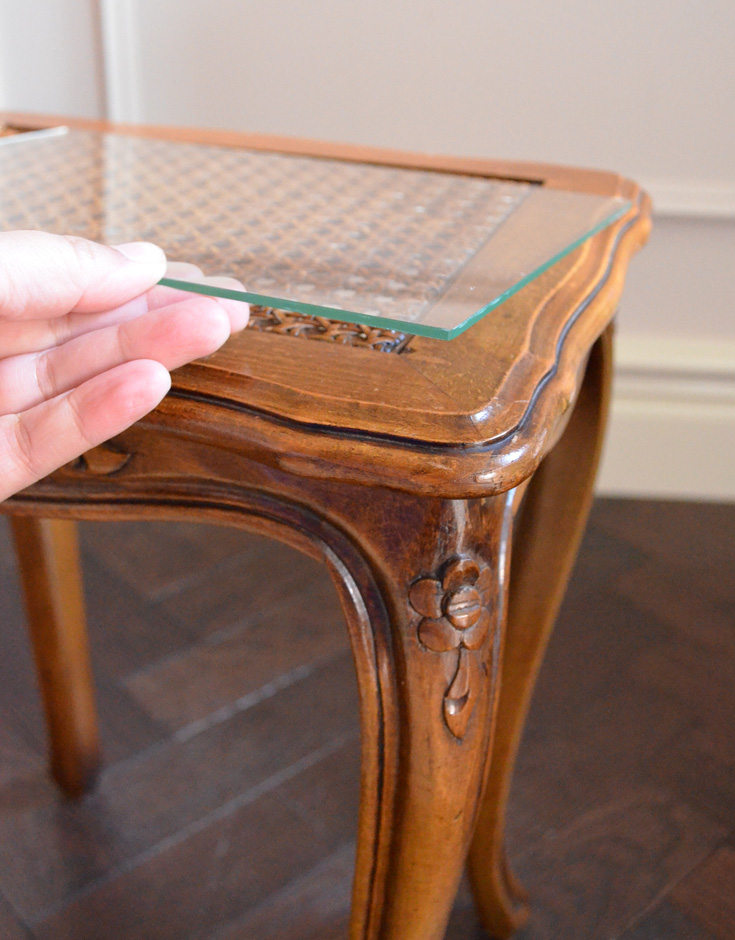 j-1193-f アンティークネストテーブルの角