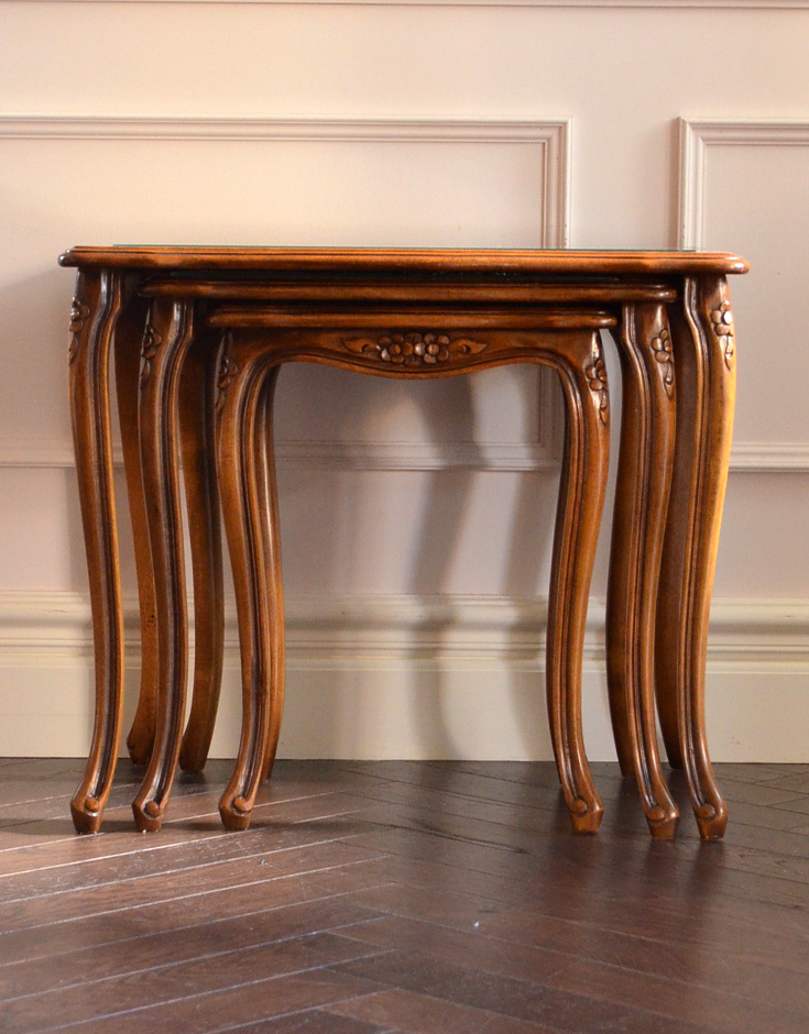 j-1193-f アンティークネストテーブルの角