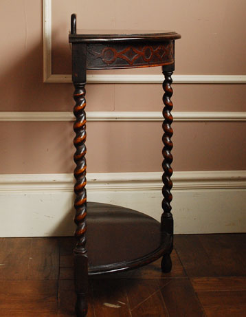 玄関のお顔に!
半円で品があるコンソールテーブル