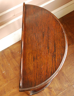 玄関のお顔に!
半円で品があるコンソールテーブル