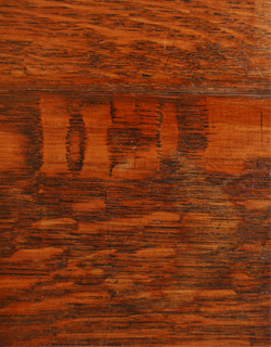 女性らしい輝きをまとった美しいアンティーク デスク