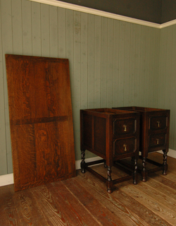 女性らしい輝きをまとった美しいアンティーク デスク