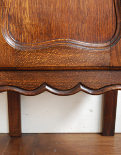 j-660-f アンティークのナイトテーブル