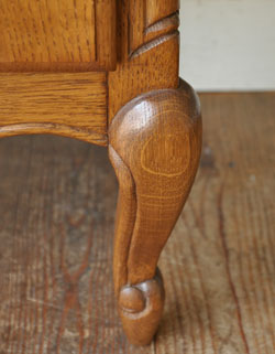 j-666-f アンティークナイトテーブル