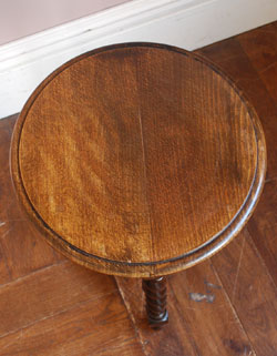 j-670-f アンティークオケージョナルテーブル