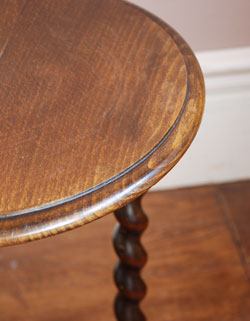 j-670-f アンティークオケージョナルテーブル