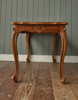 j-683-f アンティークサロンテーブル