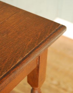 j-707-f アンティークオケージョナルテーブル