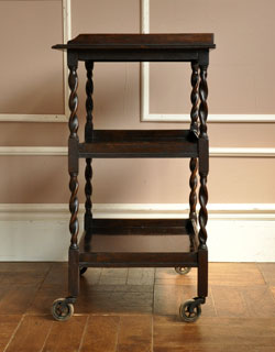 j-713-f アンティークのトロリー（ワゴン）