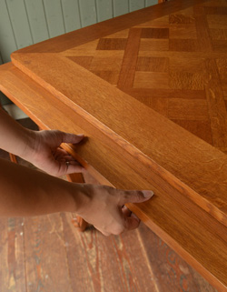 j-746-f アンティークテーブル