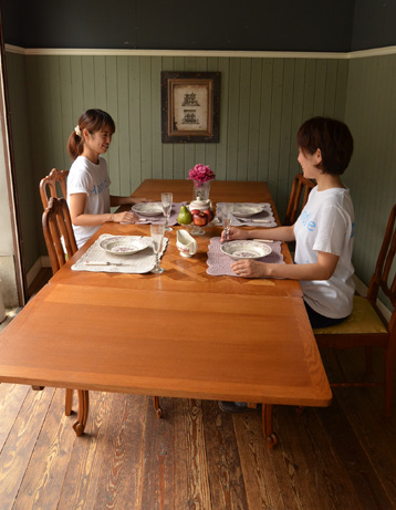 j-746-f アンティークテーブル