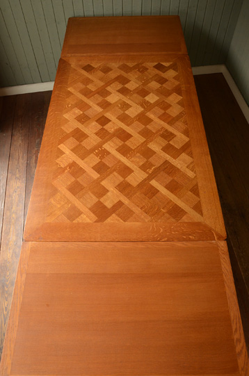 j-746-f アンティークテーブル