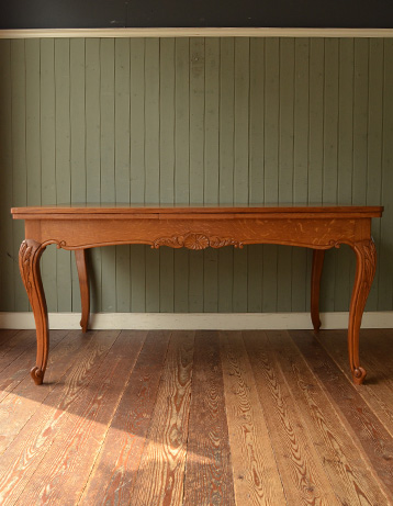 j-746-f アンティークテーブル