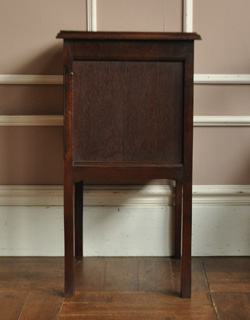 j-842-f アンティークナイトテーブル