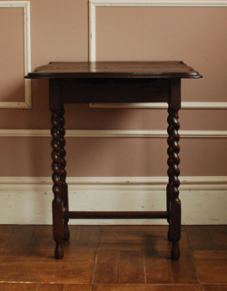 j-853-f アンティークドローリーフテーブル