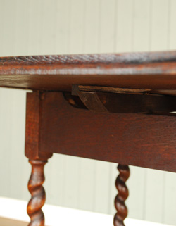 j-853-f アンティークドローリーフテーブル