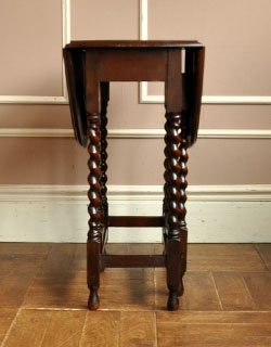 j-859-f アンティークゲートレッグテーブルの横から１