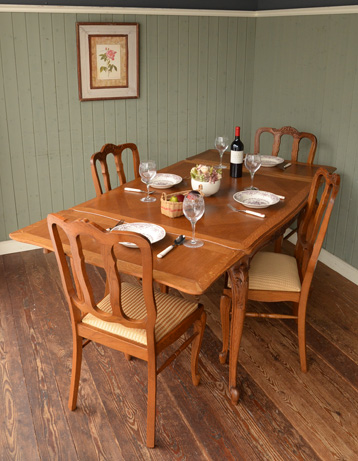 j-869-f アンティークのダイニングテーブル