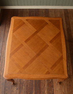 j-869-f アンティークのダイニングテーブル