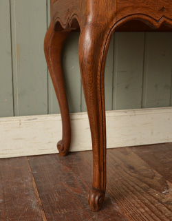 j-873-f アンティークナイトテーブル