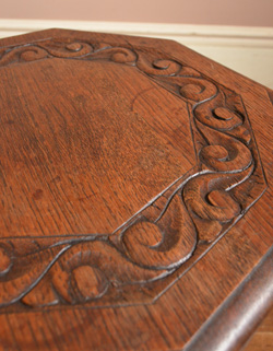 アンティークのため多少のキズがございます。ご了承ください。(j-878-f) j-878-f アンティークオケージョナルテーブル