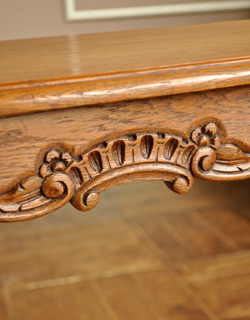 j-982-f アンティークコーヒーテーブルの彫り