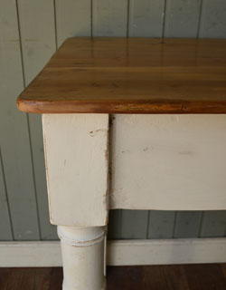 k-553-f アンティークのテーブル