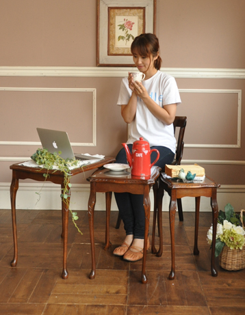 k-557-f アンティークネストテーブル 