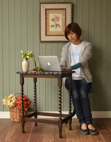 k-633-f アンティークオケージョナルテーブル