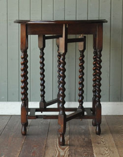 k-717-f アンティークゲートレッグテーブルのサイド