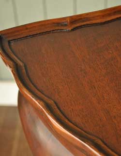 k-722-f アンティークコンソールテーブルのアップ