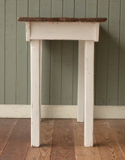 k-740k-f アンティークデスクの横