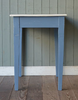 k-825k-f アンティークデスク(ブルー)の横