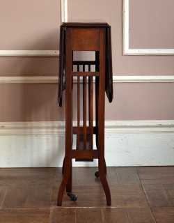 k-831-f アンティークサザーランドテーブルの正面２