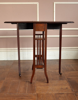 k-831-f アンティークサザーランドテーブルの正面１