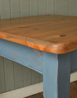 k-858-f アンティークテーブルのキズ