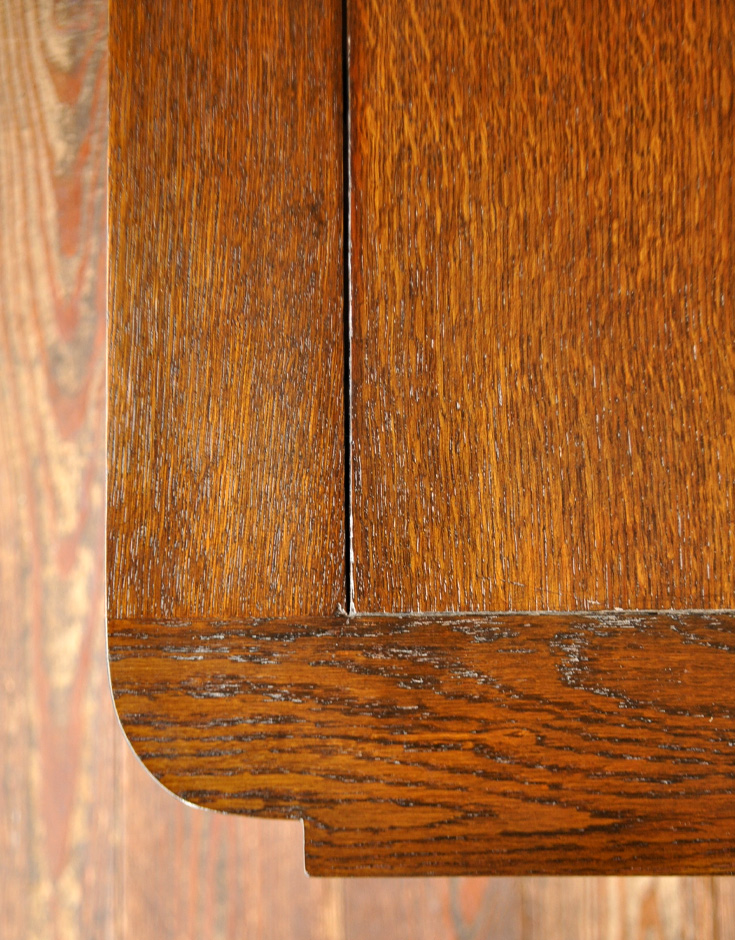 k-924-f アンティークドローリーフダイニングテーブルの角