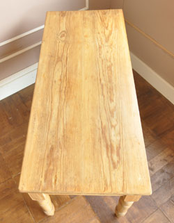 便利な引き出し付き！ペイント脚が可愛い２トーンアンティークデスク