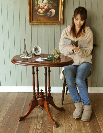 m-251-f アンティークオケージョナルテーブル