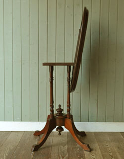 m-251-f アンティークオケージョナルテーブル