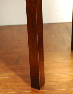 美しいタイルと天然石にうっとり
アンティーク　ウォッシュスタンド