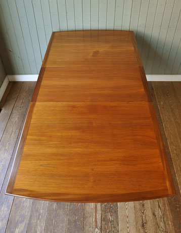 q-173-f アンティーク テーブル（G-plan） 