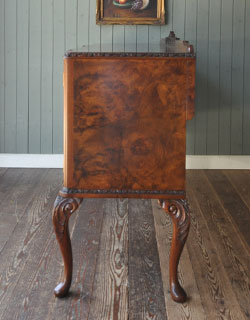 q-175-f アンティークサイドボード